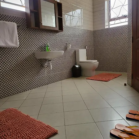 Aivilo Comfort Bed&Breakfast Entebbe Exterior photo