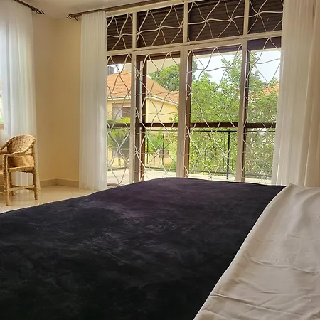Aivilo Comfort Bed&Breakfast Entebbe Exterior photo