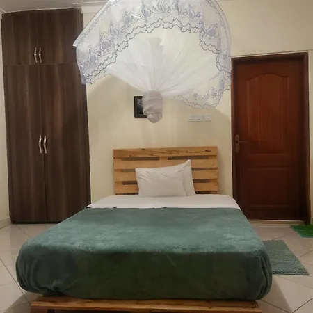 Aivilo Comfort Bed&Breakfast Entebbe Exterior photo